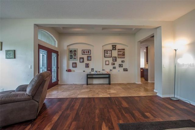 1742 MIRA LAGO CIRCLE, Ruskin, FL 33570