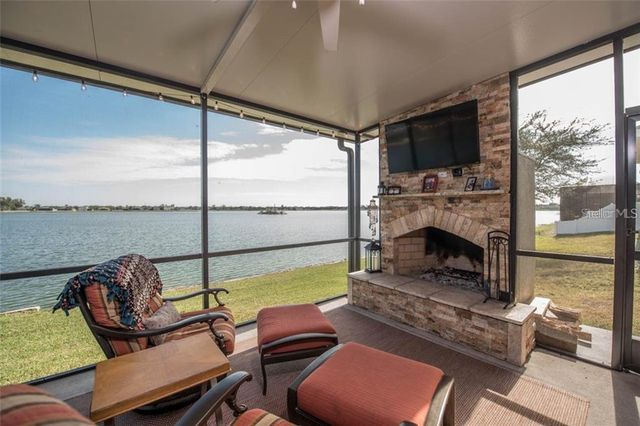 1742 MIRA LAGO CIRCLE, Ruskin, FL 33570