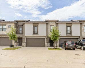 515 Hayes Lane, College Station, TX 77845