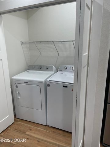 1619 S Murphy Avenue, Joplin, MO 64804