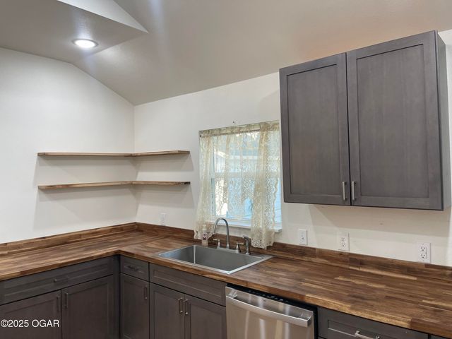 1619 S Murphy Avenue, Joplin, MO 64804