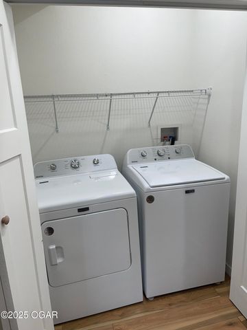 1619 S Murphy Avenue, Joplin, MO 64804