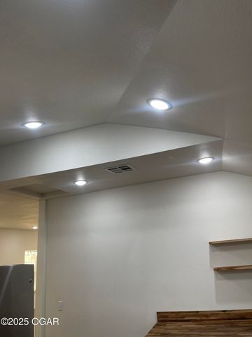 1619 S Murphy Avenue, Joplin, MO 64804