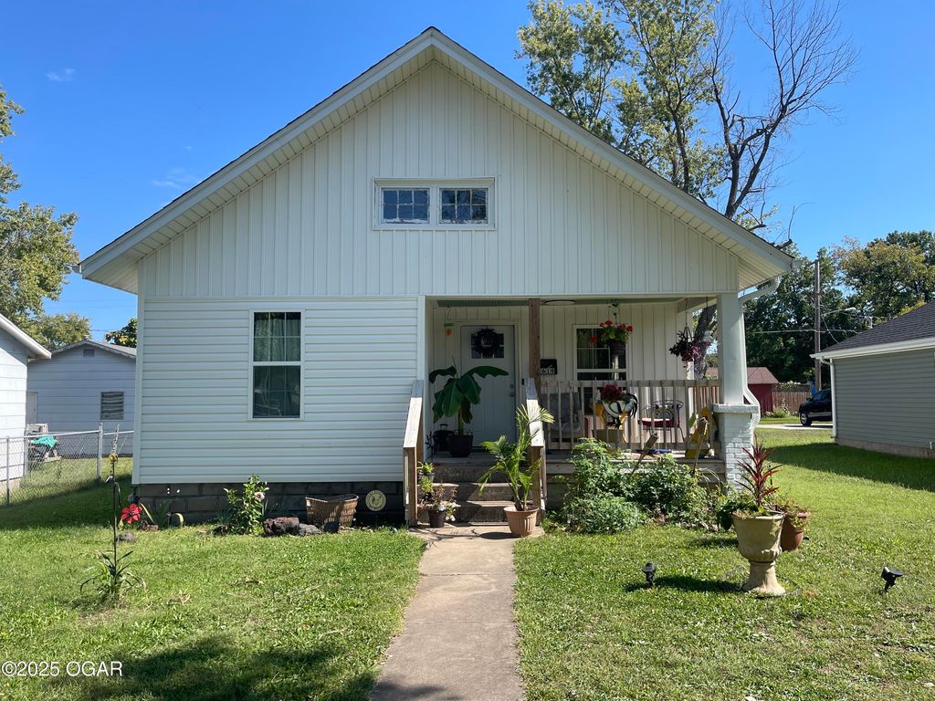 1619 S Murphy Avenue, Joplin, MO 64804