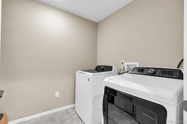 27922 E 10th Drive, Aurora, CO 80018