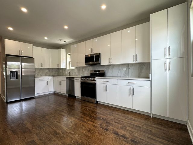 4714 N Talman Avenue 2, Chicago, IL 60625