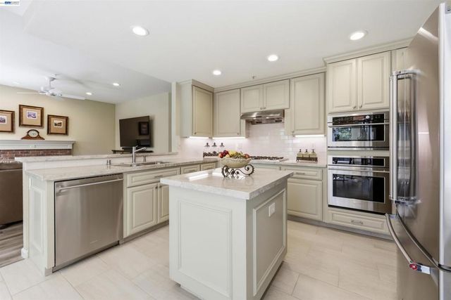 1011 Wynn Cir, Livermore, CA 94550