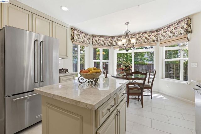 1011 Wynn Cir, Livermore, CA 94550