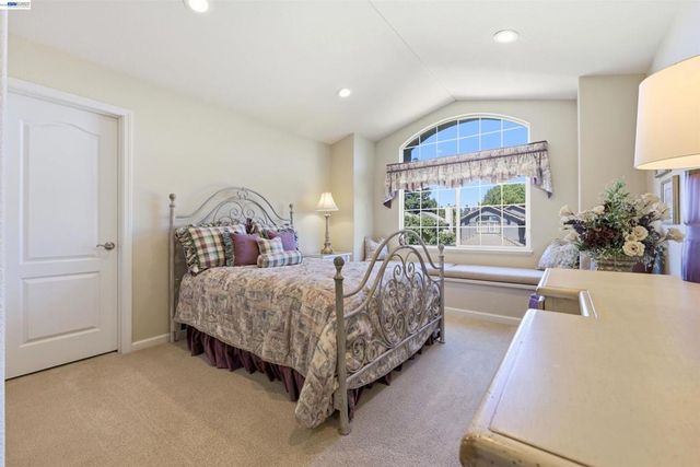 1011 Wynn Cir, Livermore, CA 94550