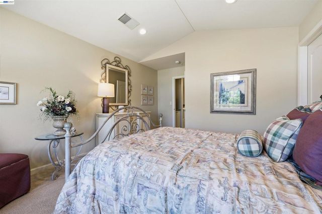1011 Wynn Cir, Livermore, CA 94550