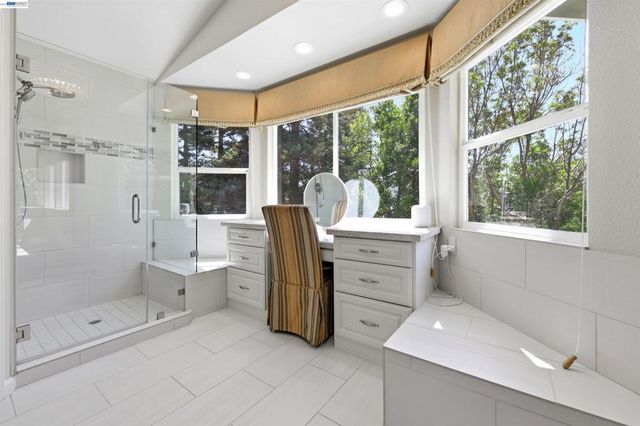 1011 Wynn Cir, Livermore, CA 94550