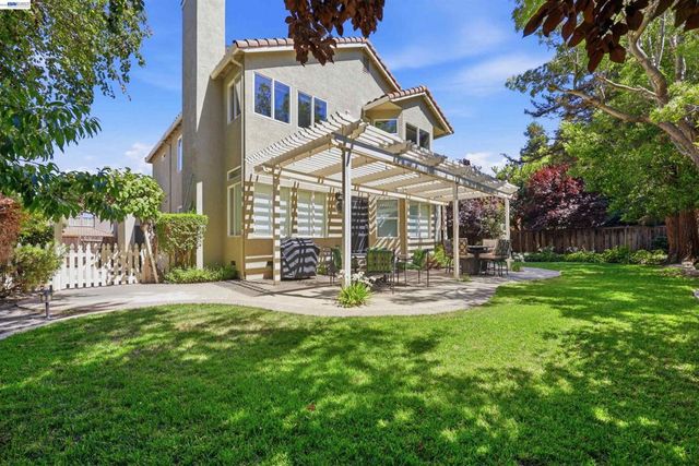 1011 Wynn Cir, Livermore, CA 94550
