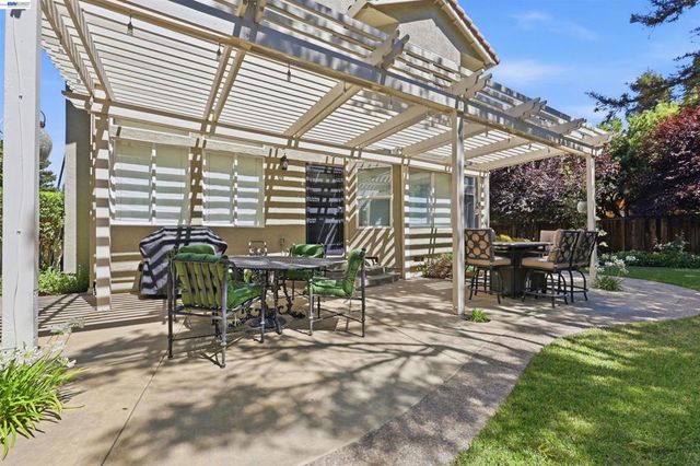 1011 Wynn Cir, Livermore, CA 94550