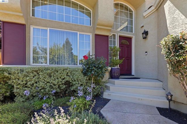 1011 Wynn Cir, Livermore, CA 94550