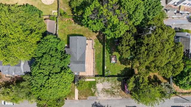 3 Laurel Road W, Mastic Beach, NY 11951
