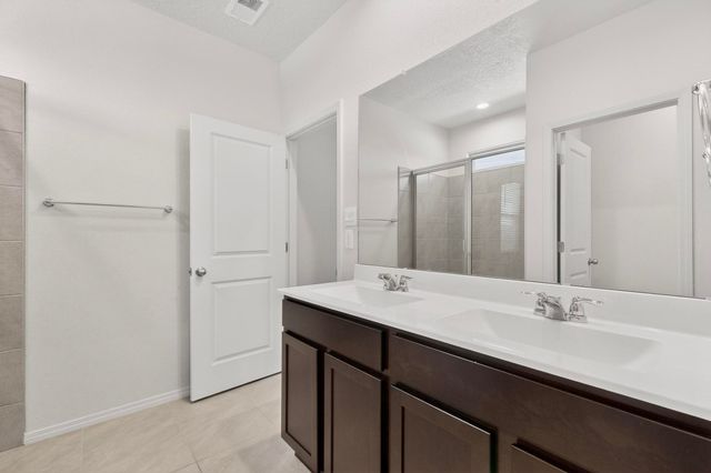 9353 Sidreaux Loop NW, Albuquerque, NM 87114