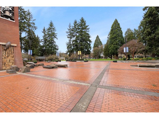 701 COLUMBIA St 105, Vancouver, WA 98660