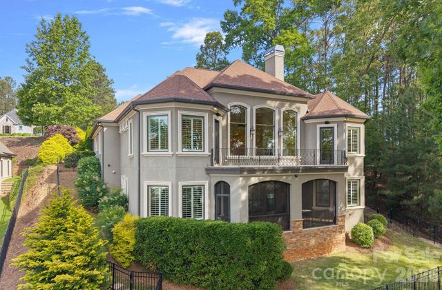 3225 Lake Pointe Drive, Belmont, NC 28012