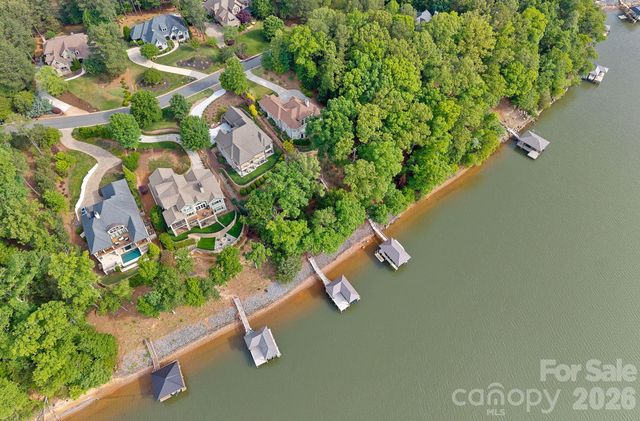 3225 Lake Pointe Drive, Belmont, NC 28012