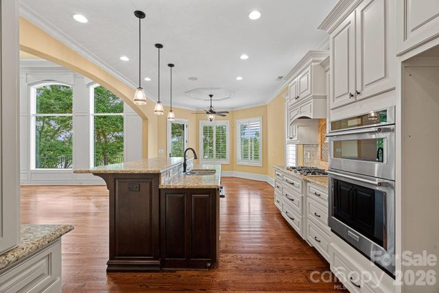 3225 Lake Pointe Drive, Belmont, NC 28012