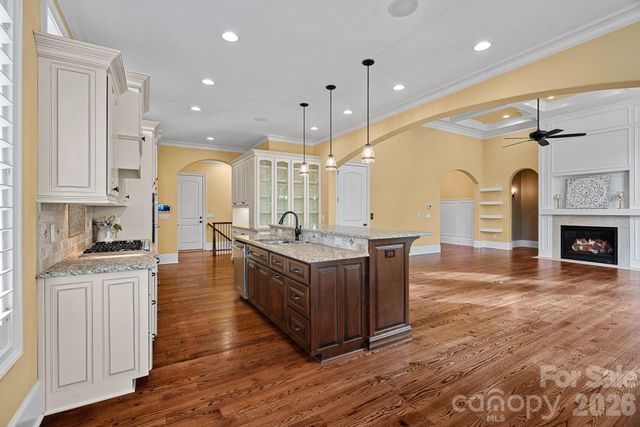 3225 Lake Pointe Drive, Belmont, NC 28012