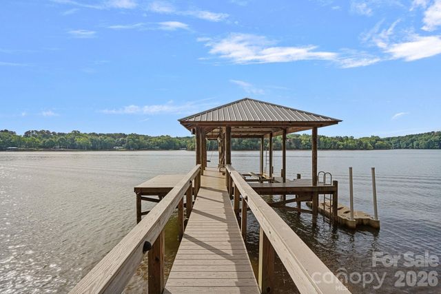 3225 Lake Pointe Drive, Belmont, NC 28012
