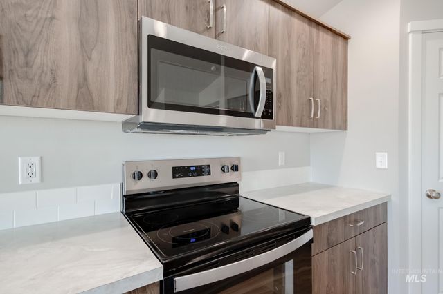 1703 N Birch St, Jerome, ID 83338