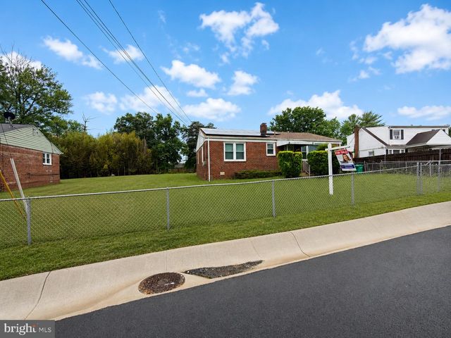 8107 JORDAN PARK BLVD, District Heights, MD 20747