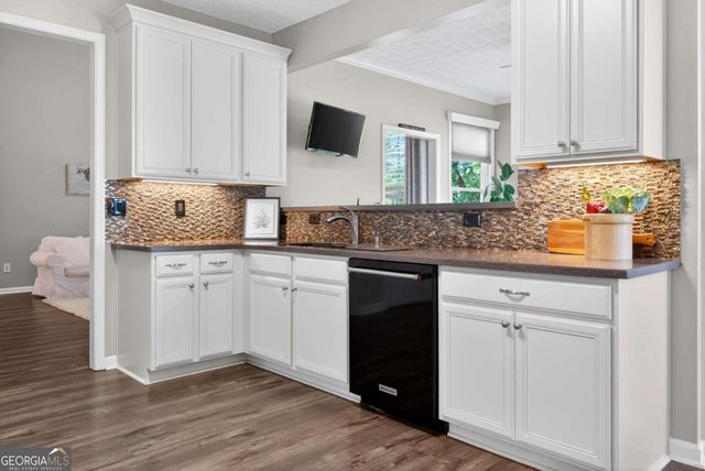 3690 Blackgold Drive, Buford, GA 30519
