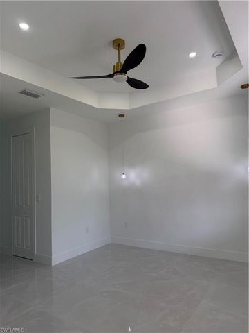 985 Gleason ST, Lehigh Acres, FL 33974