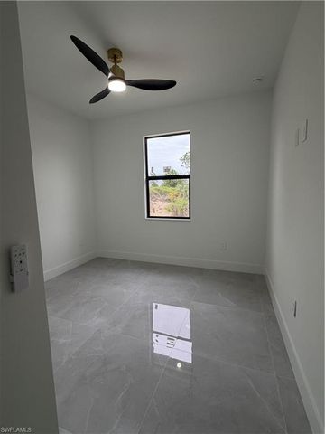 985 Gleason ST, Lehigh Acres, FL 33974