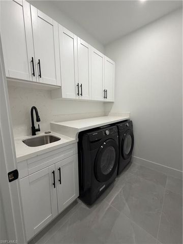 985 Gleason ST, Lehigh Acres, FL 33974