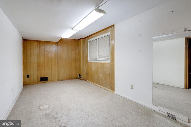 9018 HAMILTON DR, Fairfax, VA 22031