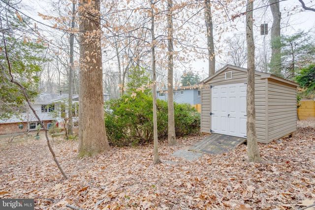 9018 HAMILTON DR, Fairfax, VA 22031