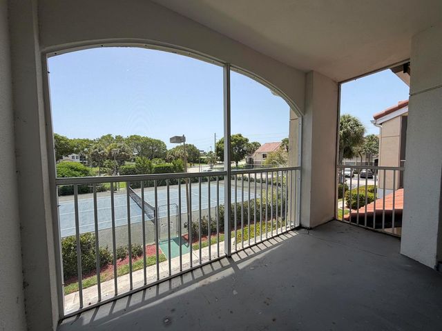 815 W Boynton Beach Boulevard 12-203, Boynton Beach, FL 33426