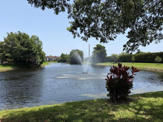 815 W Boynton Beach Boulevard 12-203, Boynton Beach, FL 33426