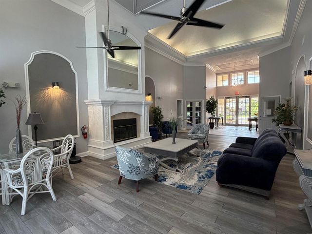 815 W Boynton Beach Boulevard 12-203, Boynton Beach, FL 33426