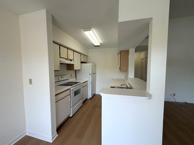 815 W Boynton Beach Boulevard 12-203, Boynton Beach, FL 33426