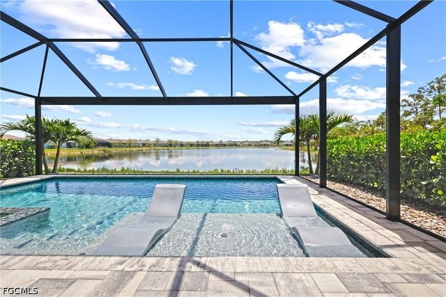 8720 Swell Brooks CT, North Fort Myers, FL 33917