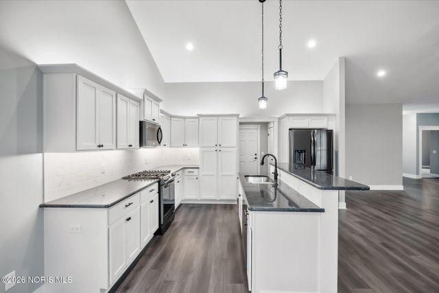 3095 E Plaza Boulevard, Northwood, OH 43619