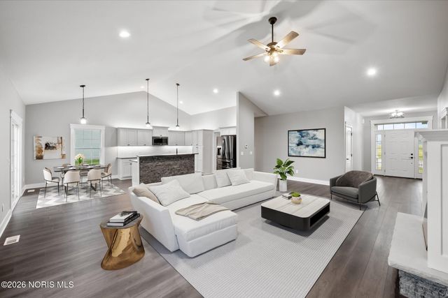 3095 E Plaza Boulevard, Northwood, OH 43619