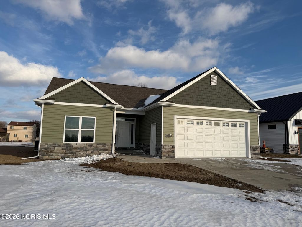 3095 E Plaza Boulevard, Northwood, OH 43619