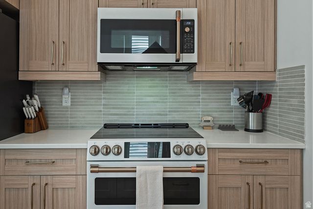 16096 S TRUSS DR, Bluffdale, UT 84065