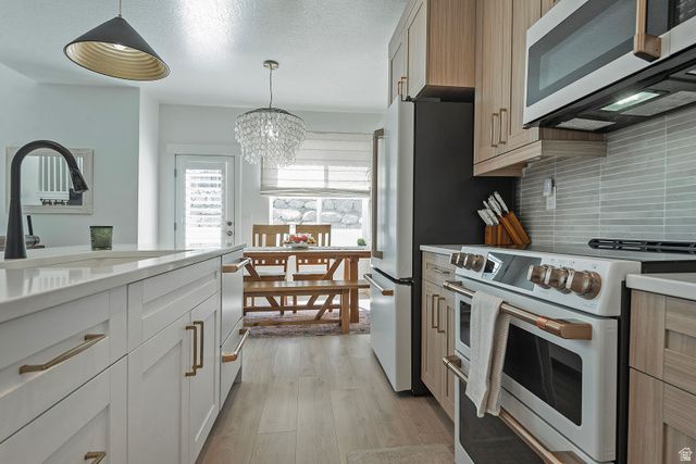 16096 S TRUSS DR, Bluffdale, UT 84065