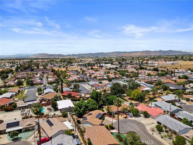 621 Palmer Street, Hemet, CA 92543