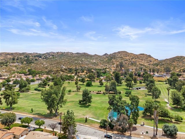 621 Palmer Street, Hemet, CA 92543