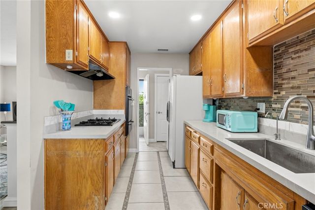 621 Palmer Street, Hemet, CA 92543