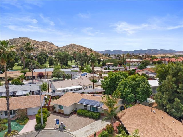 621 Palmer Street, Hemet, CA 92543