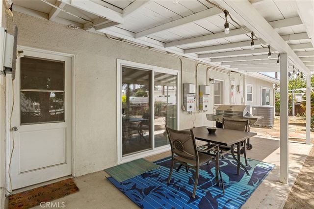 621 Palmer Street, Hemet, CA 92543