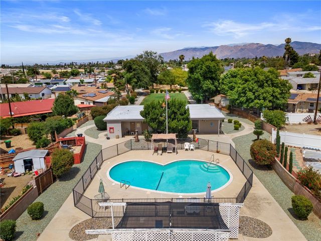 621 Palmer Street, Hemet, CA 92543